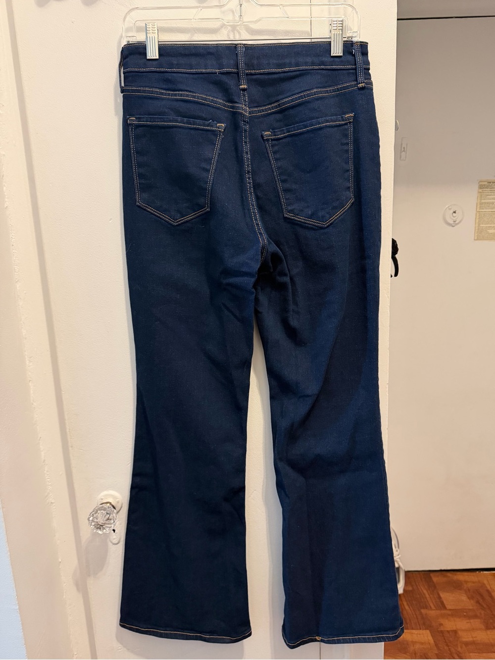 Old Navy Women’s High Waisted Wow Flare Jeans - Picture 2 of 3
